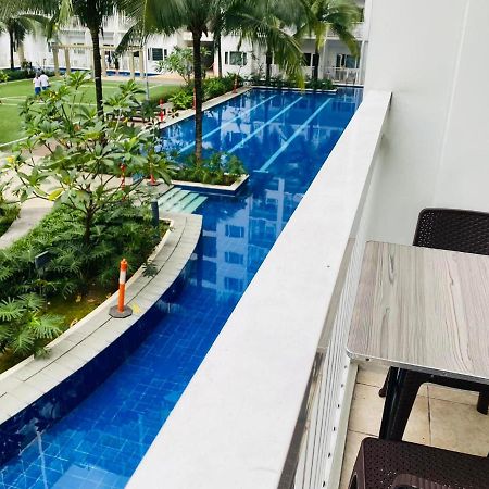 מנילה Shore Residence D7 Near Mall Of Asia & Airport מראה חיצוני תמונה